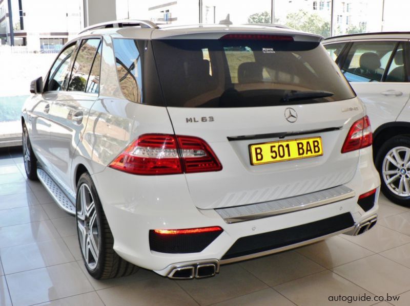 2015 Mercedes-Benz ML63 AMG pictures