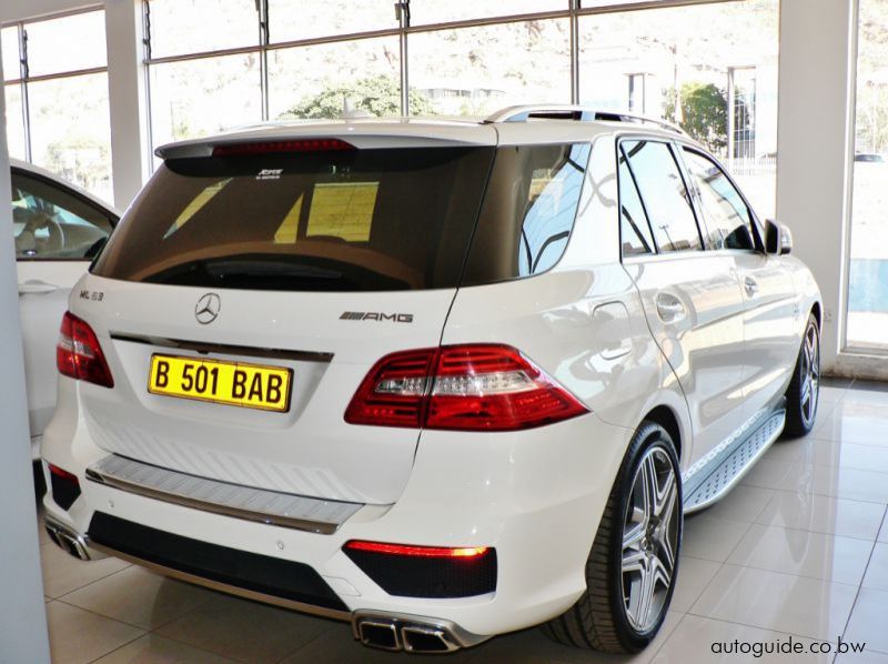 2015 Mercedes-Benz ML63 AMG pictures