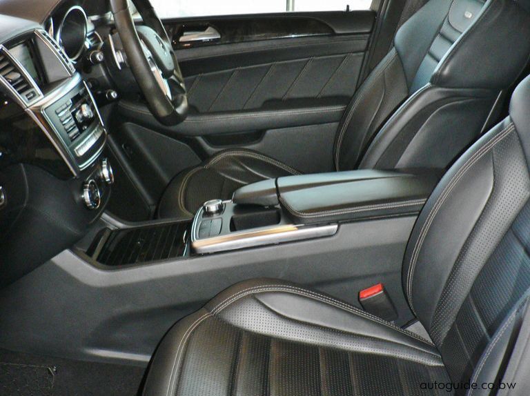 2015 Mercedes-Benz ML63 AMG pictures