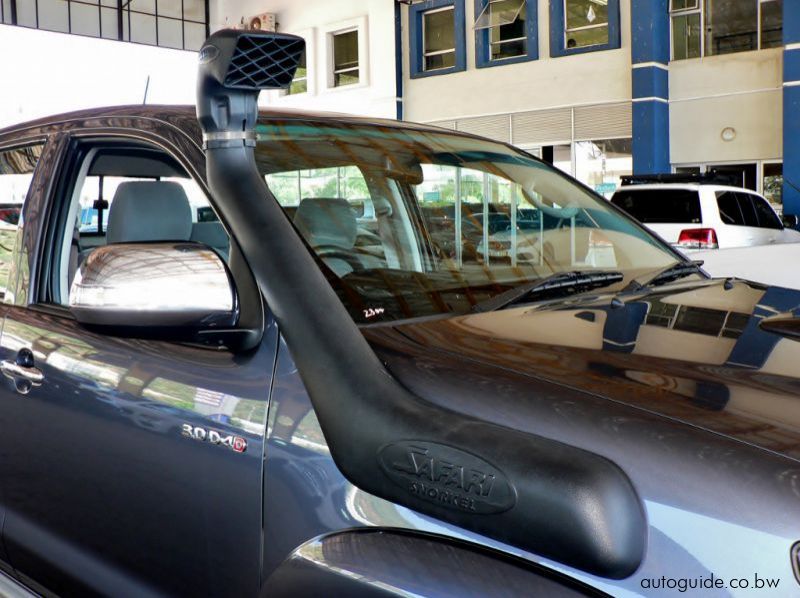 2014 Toyota Hilux D4D pictures