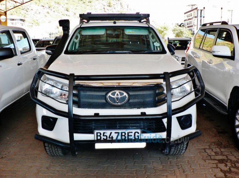 2016 Toyota Hilux GD6 pictures