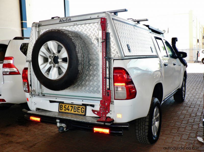 2016 Toyota Hilux GD6 pictures