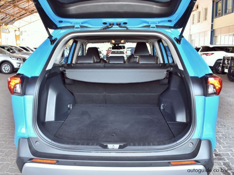 2021 Toyota Rav4 pictures