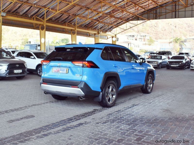 2021 Toyota Rav4 pictures