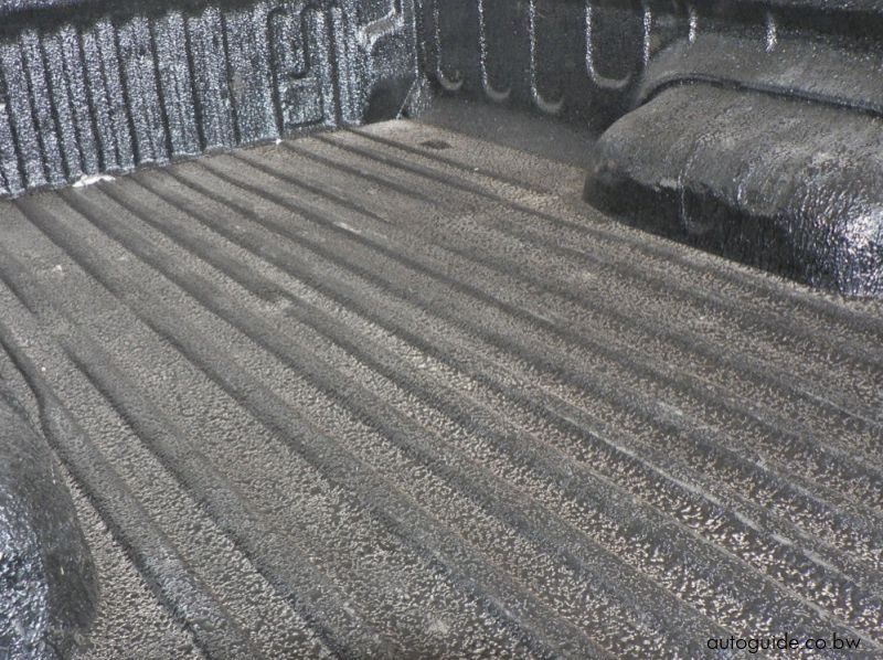 2016 Toyota Hilux pictures