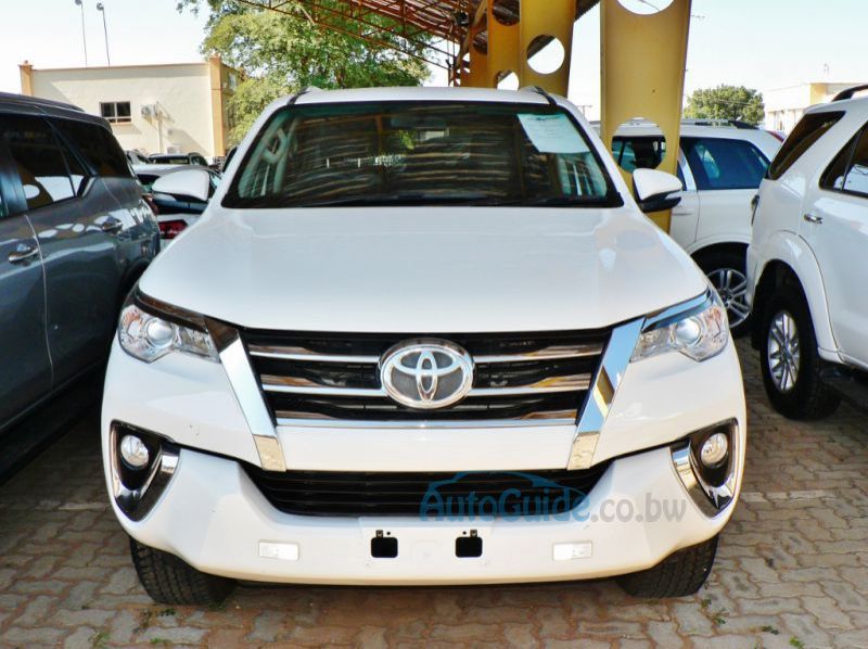 2016 Toyota Fortuner GD6 pictures