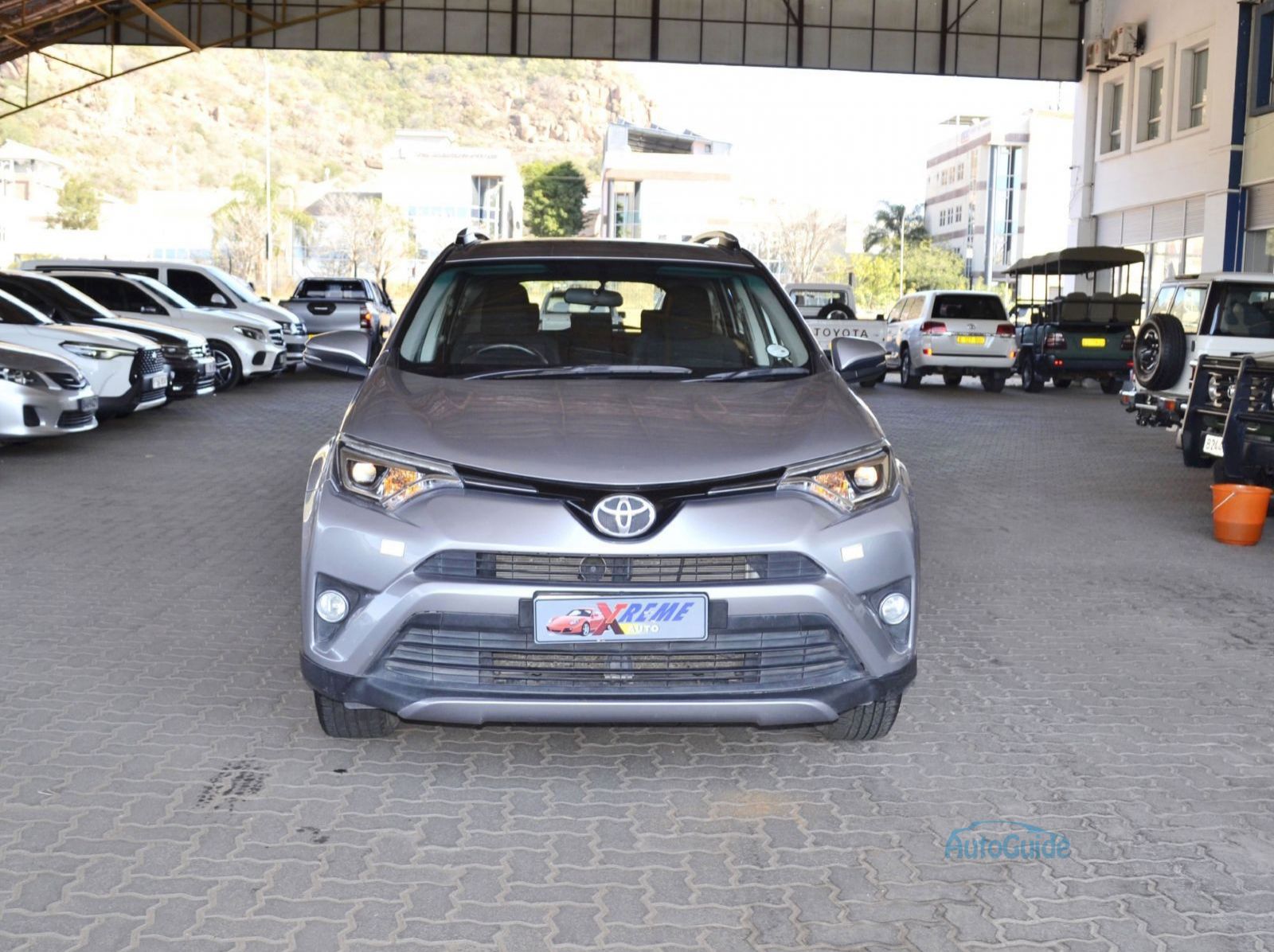 2017 Toyota Rav 4 GX pictures