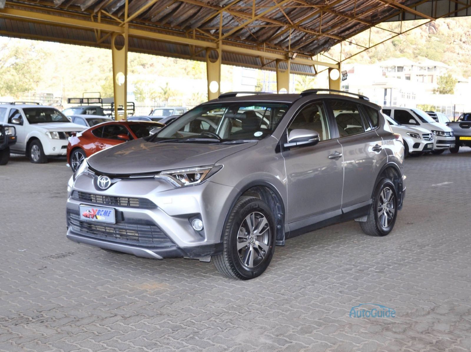 2017 Toyota Rav 4 GX pictures