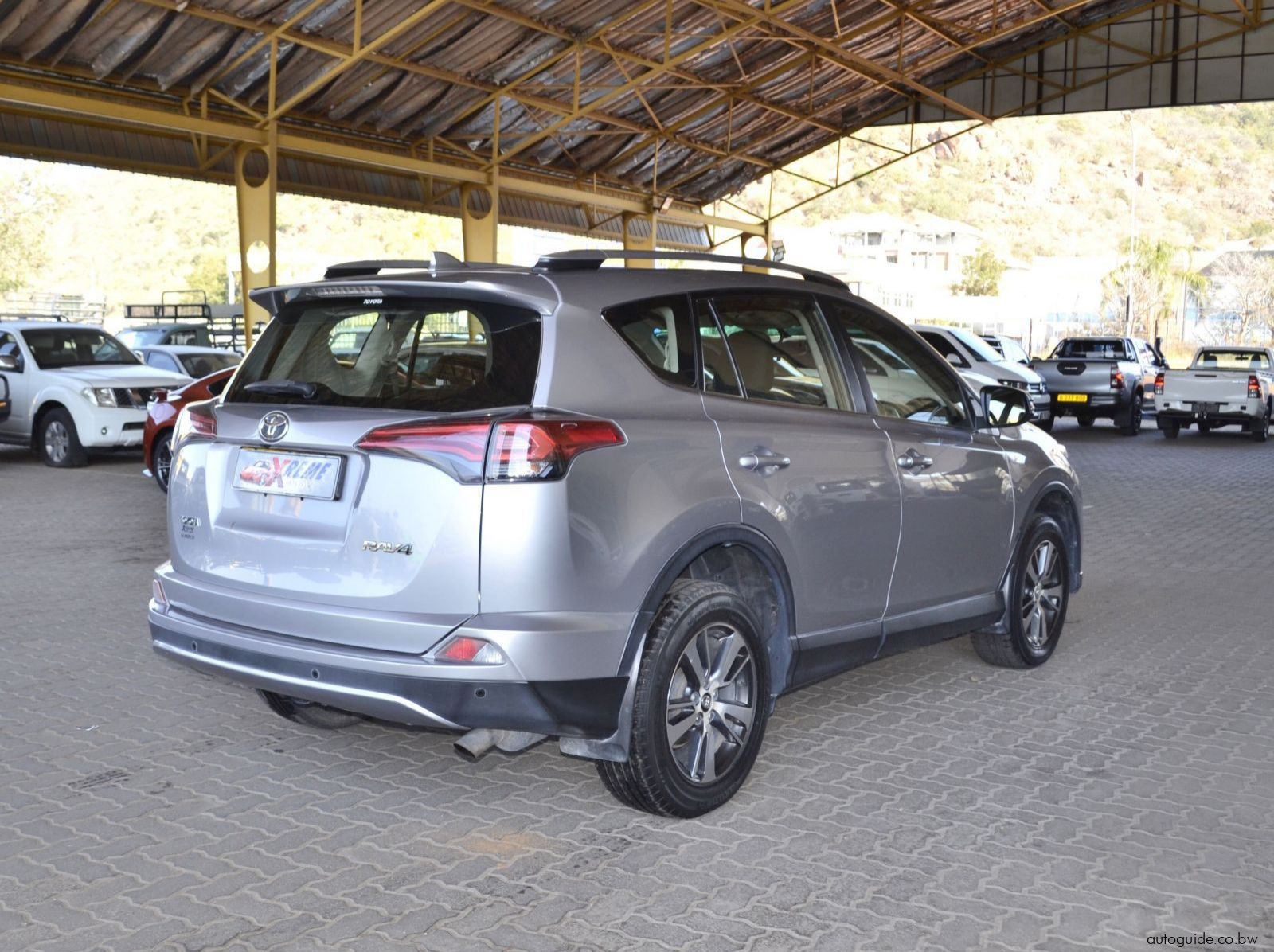 2017 Toyota Rav 4 GX pictures