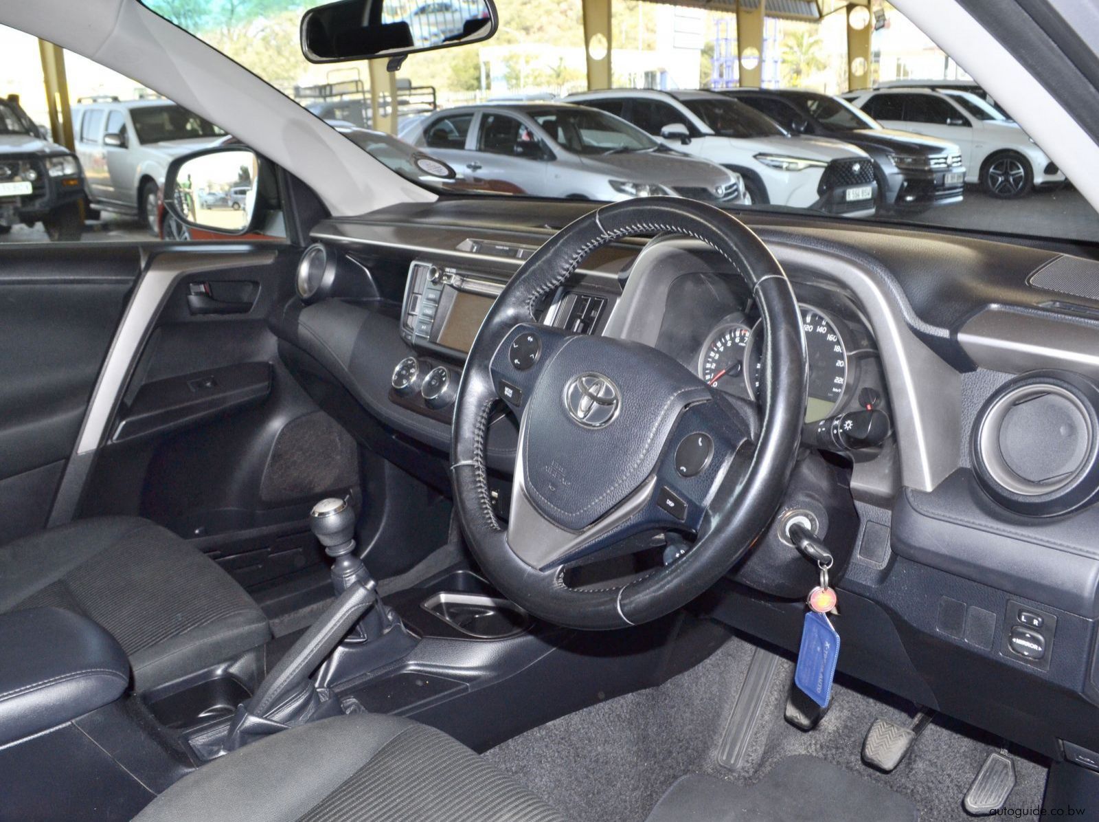 2017 Toyota Rav 4 GX pictures