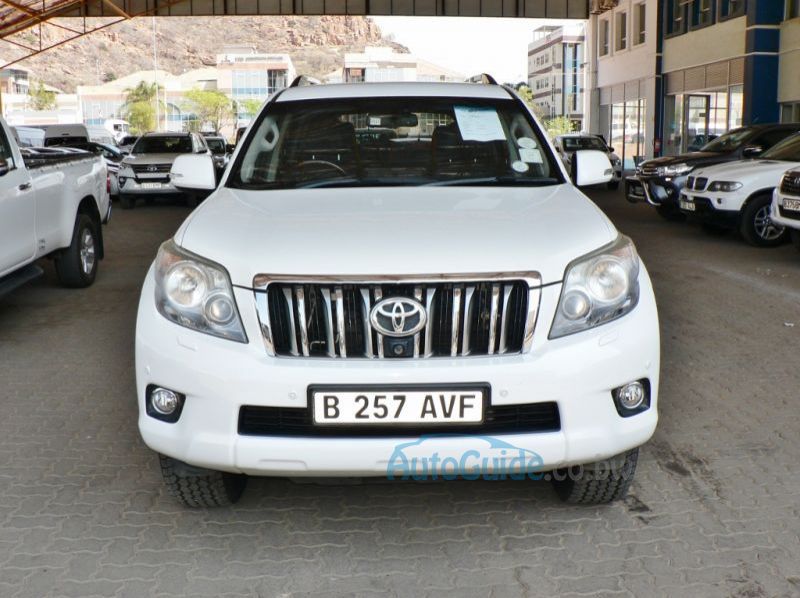 2012 Toyota Prado VX pictures