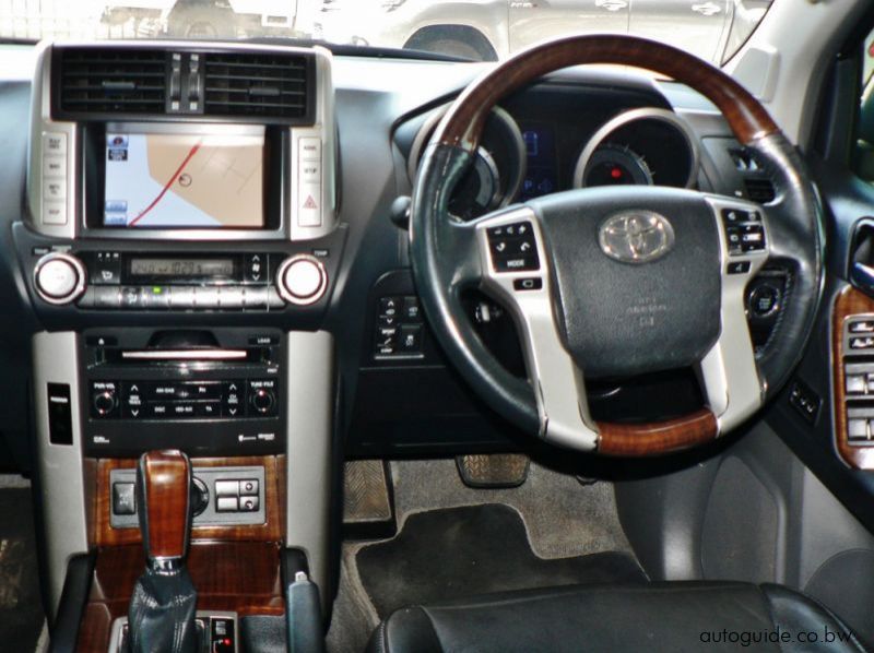 2012 Toyota Prado VX pictures
