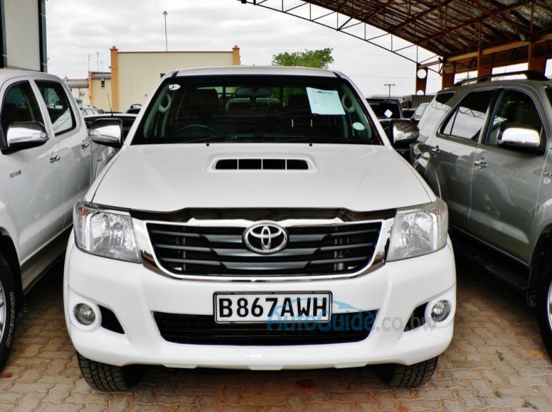 2013 Toyota Hilux  pictures
