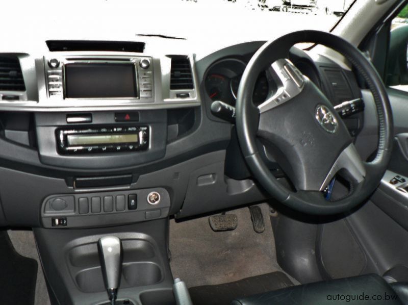 2013 Toyota Hilux  pictures