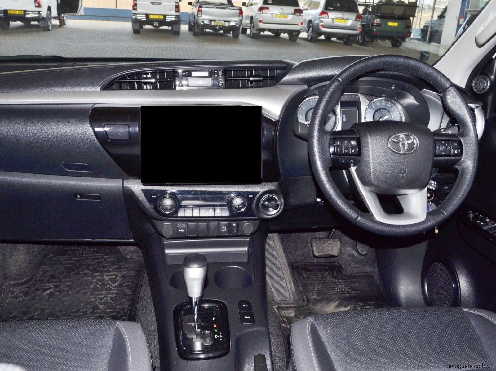 2025 Toyota Hilux GD6 pictures