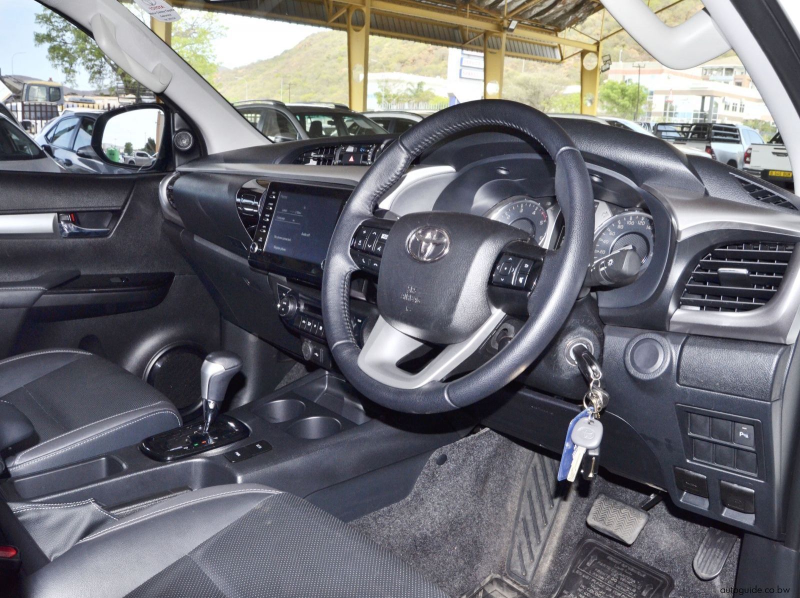 2025 Toyota Hilux GD6 pictures