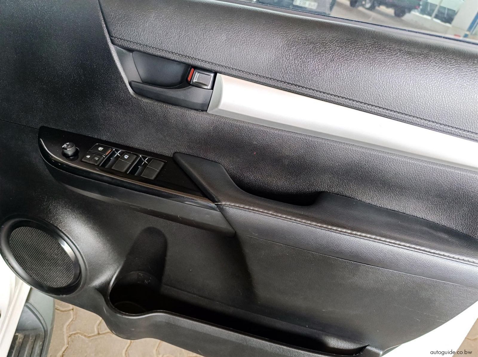 2022 Toyota Hilux Raider 2.4L GD-6 pictures