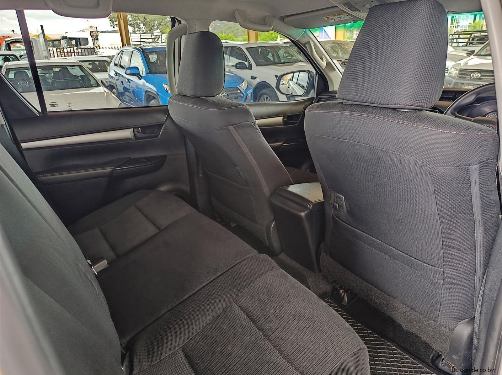 2022 Toyota Hilux Raider 2.4L GD-6 pictures