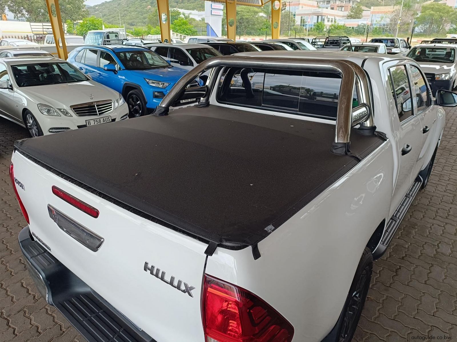 2022 Toyota Hilux Raider 2.4L GD-6 pictures