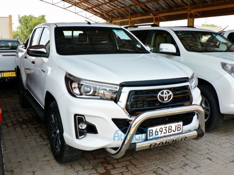 2019 Toyota Hilux GD6 pictures