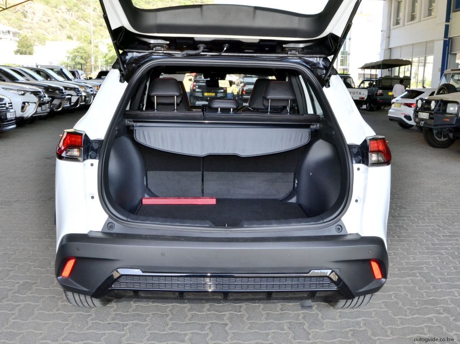 2024 Toyota Corolla Cross GR pictures