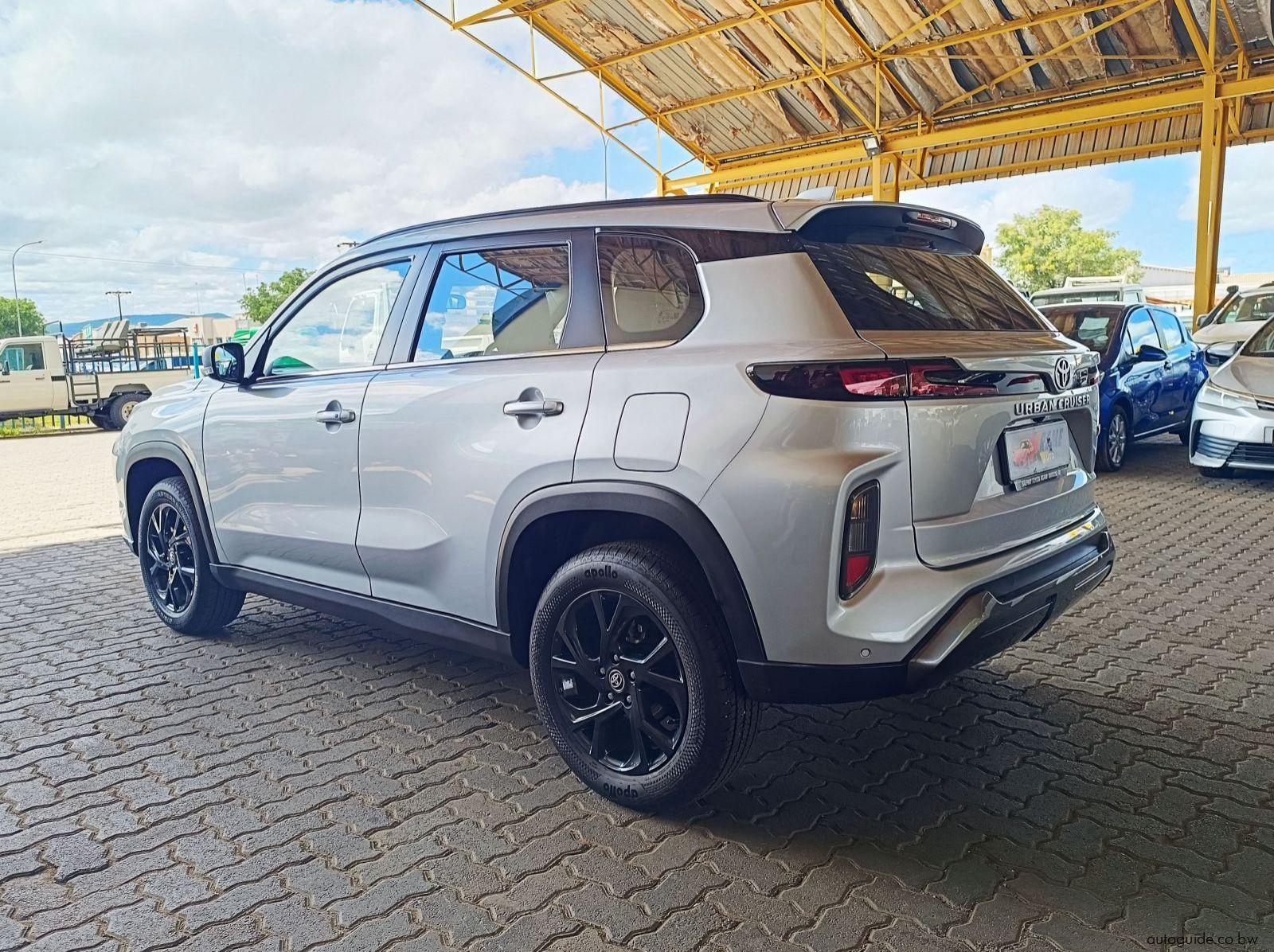 2025 Toyota Urban Cruiser pictures