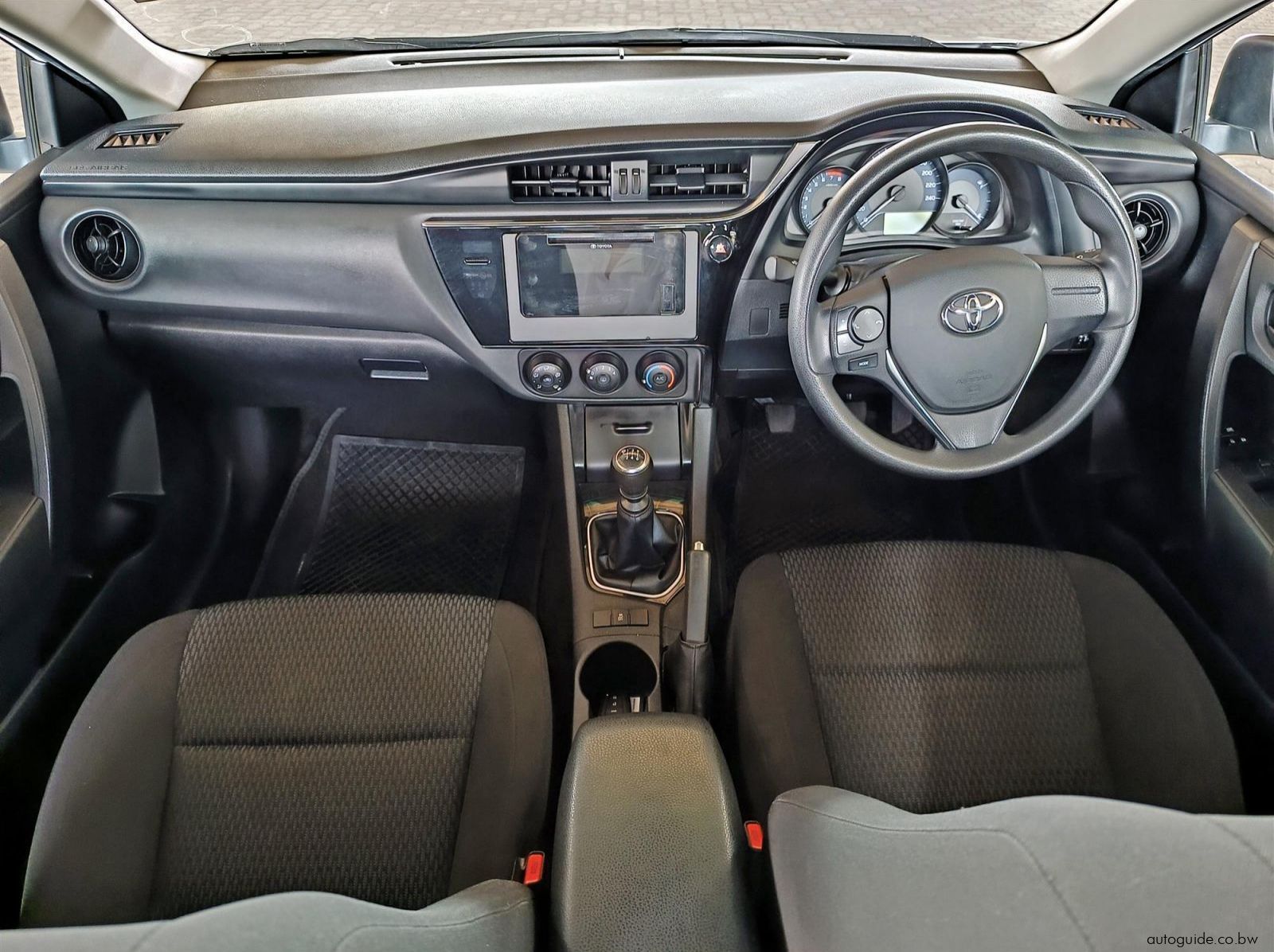 2023 Toyota Corolla Quest 1.8L pictures