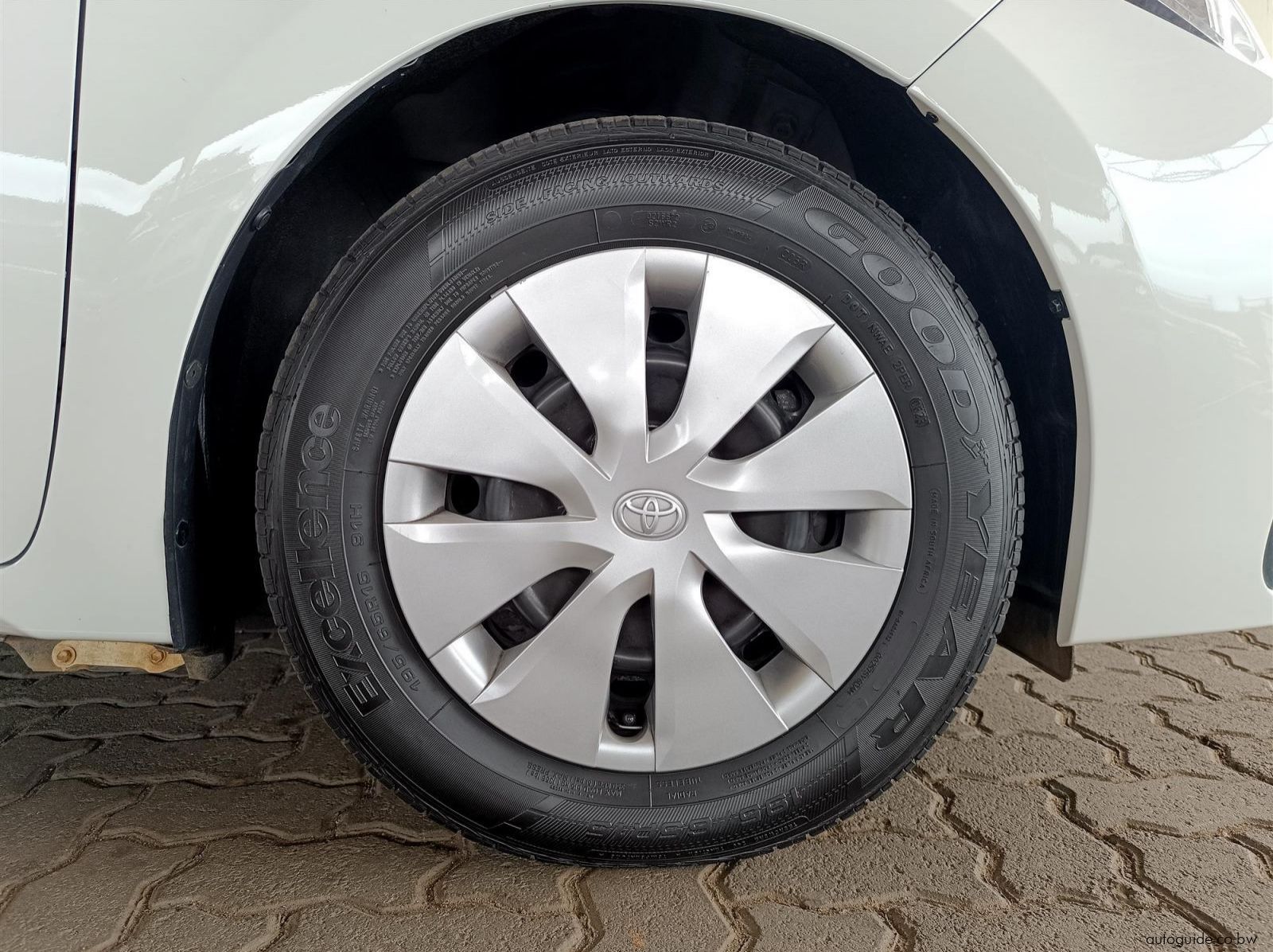 2023 Toyota Corolla Quest 1.8L pictures