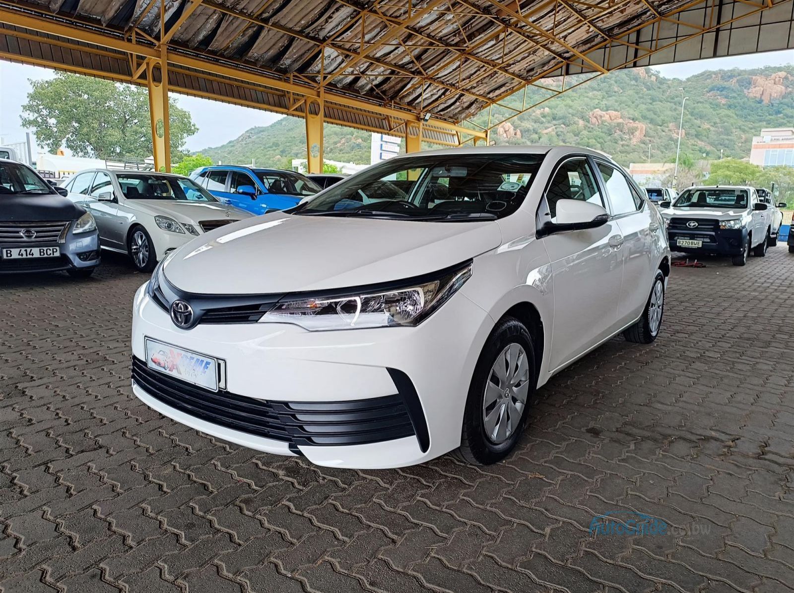2023 Toyota Corolla Quest 1.8L pictures