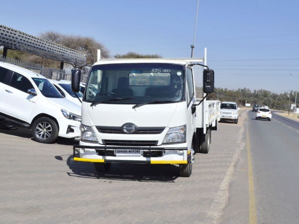 2018 Hino 300 Dropside photo