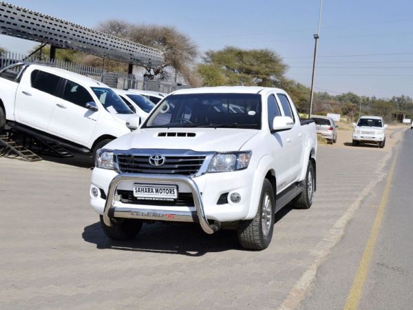 2014 Toyota Hilux Legend 45 photo
