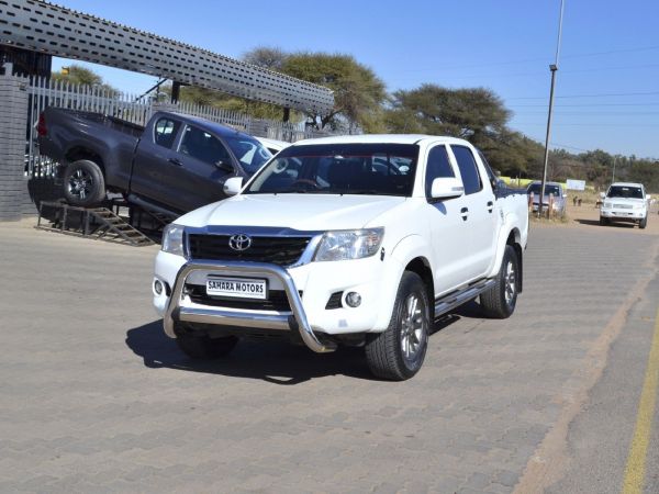 2014 Toyota Hilux Dakar photo