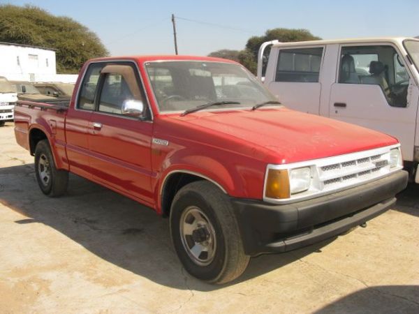 1991 Mazda Proceed photo