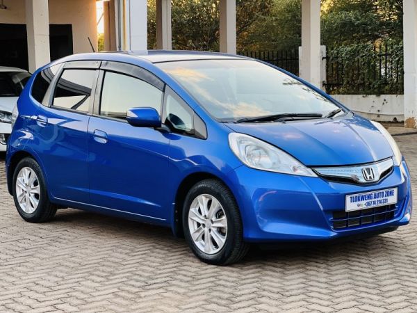 2011 Honda Fit Hybrid photo