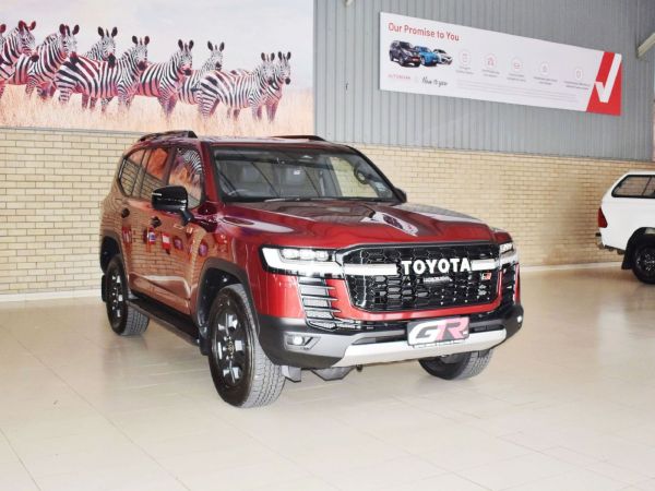 2025 Toyota Land Cruiser 300 Series 3.3D GR-Sport photo
