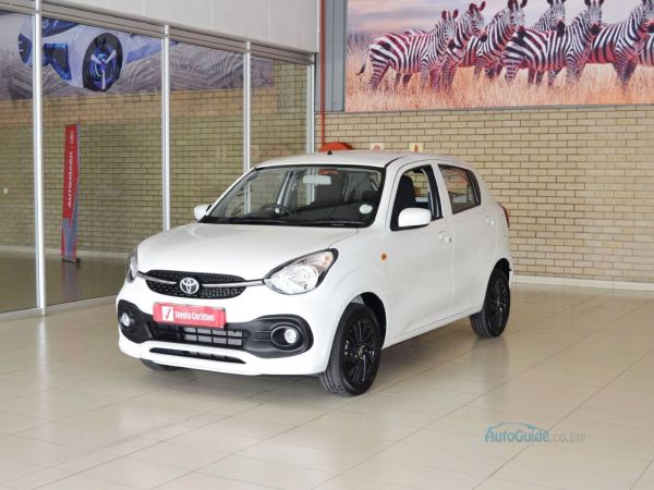 2025 Toyota Vitz photo