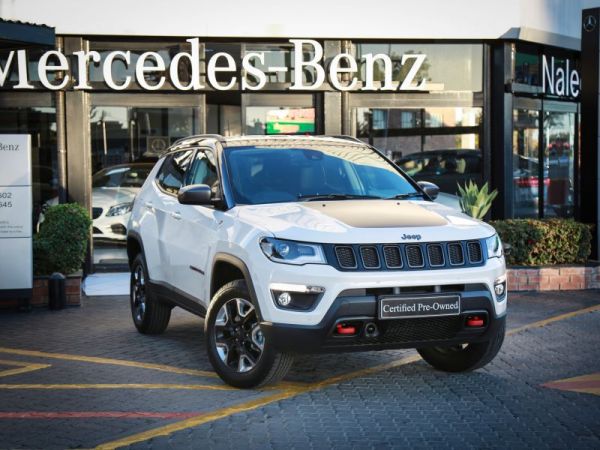 2019 Jeep Compass Trailhawk photo