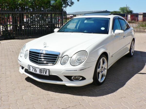 2007 Mercedes-Benz E300 AMG photo