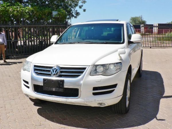 2007 Volkswagen Touareg V6 FSi photo