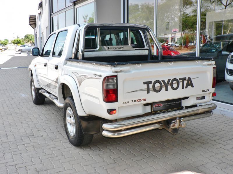 2004 Toyota Hilux KZTE Legend 35 for sale | 290 000 Km | Manual