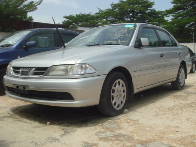 Toyota carina 2001