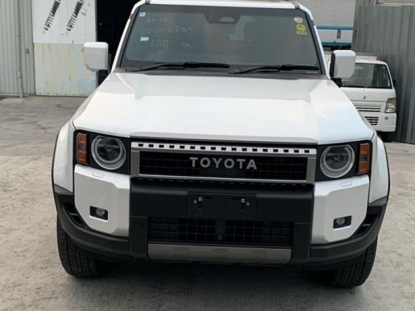 2024 Toyota Land cruiser photo