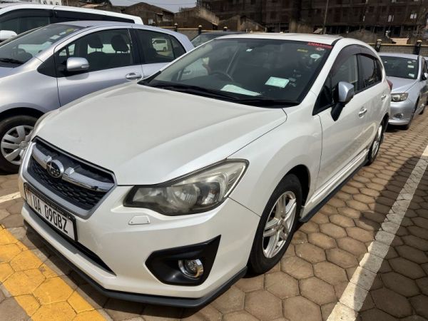 2014 Subaru IMPREZA photo