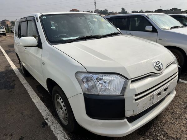2017 Toyota SUCCEED photo