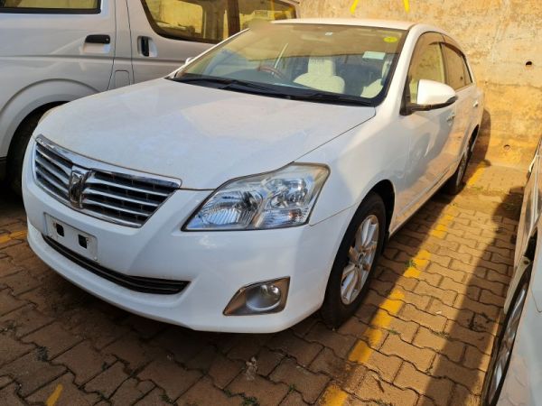 2015 Toyota Premio photo