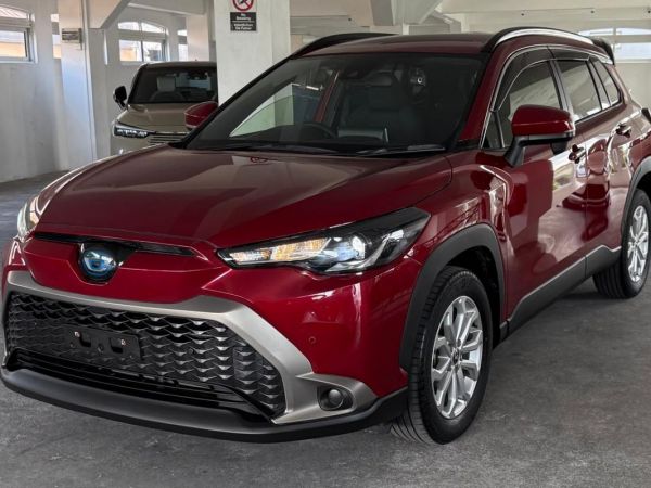 2022 Toyota Corolla Cross S Hybrid photo