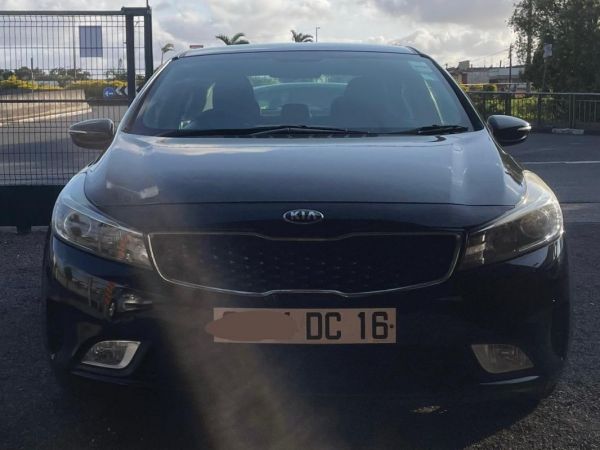 2016 Kia Cerato photo