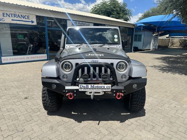 2018 Jeep Wrangler Sahara 3.6 V6 Unlimited photo