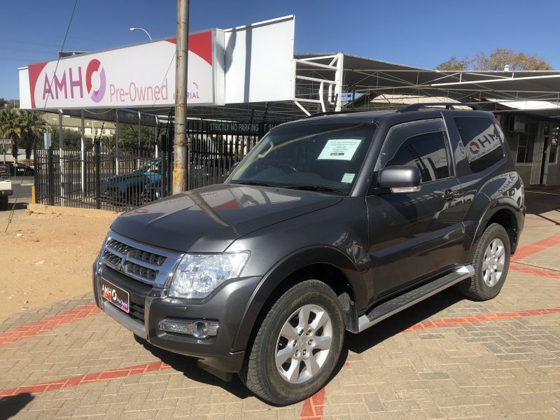 2015 Mitsubishi Pajero 3.2 for sale 89 000 Km Automatic