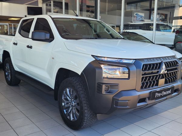 2026 Mitsubishi TRITON 2.4 GL D/C 4X4 M/T photo